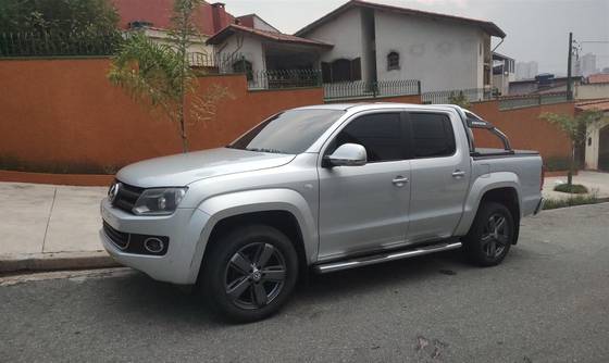 VOLKSWAGEN AMAROK 2.0 HIGHLINE 4X4 CD 16V TURBO INTERCOOLER DIESEL 4P AUTOMÁTICO